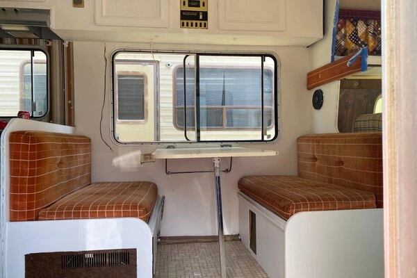 Professional home cleaner in Sylvan Lake, AB Professional home cleaner in Sylvan Lake, AB